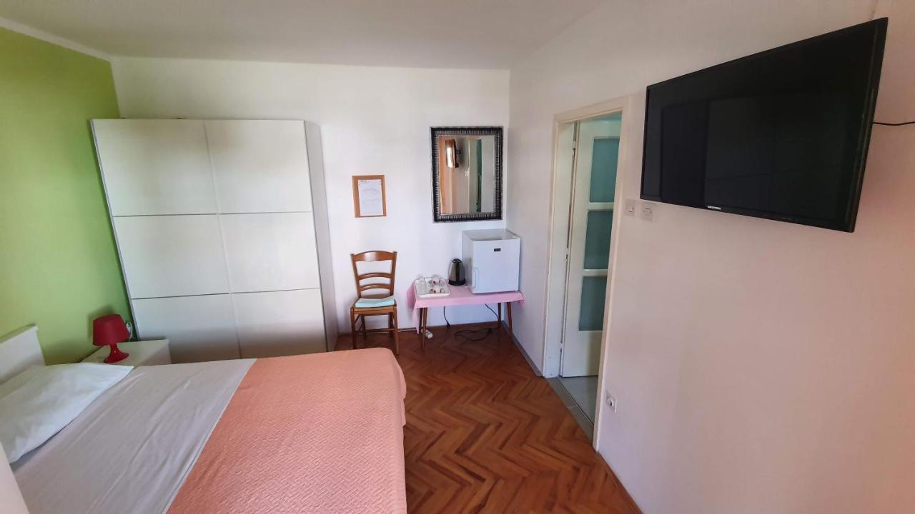 Double Rooms With Terrace Tomica باشْكا المظهر الخارجي الصورة