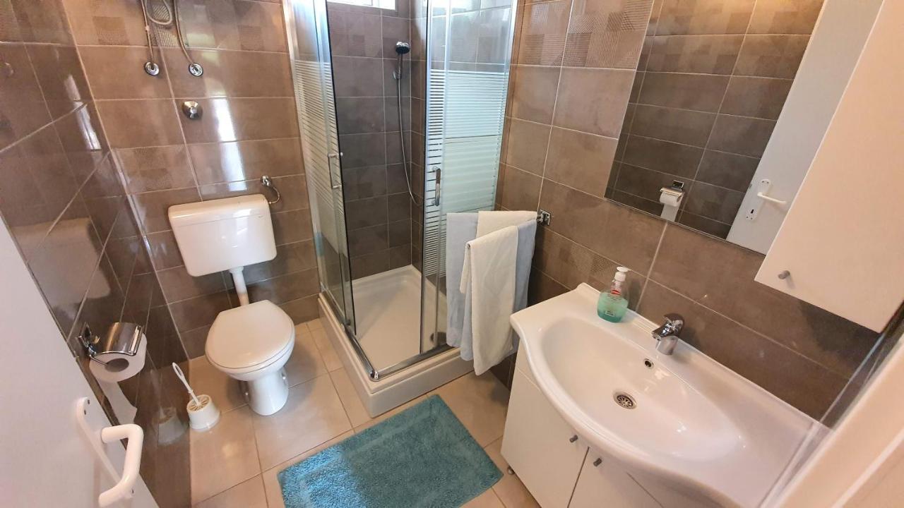 Double Rooms With Terrace Tomica باشْكا المظهر الخارجي الصورة